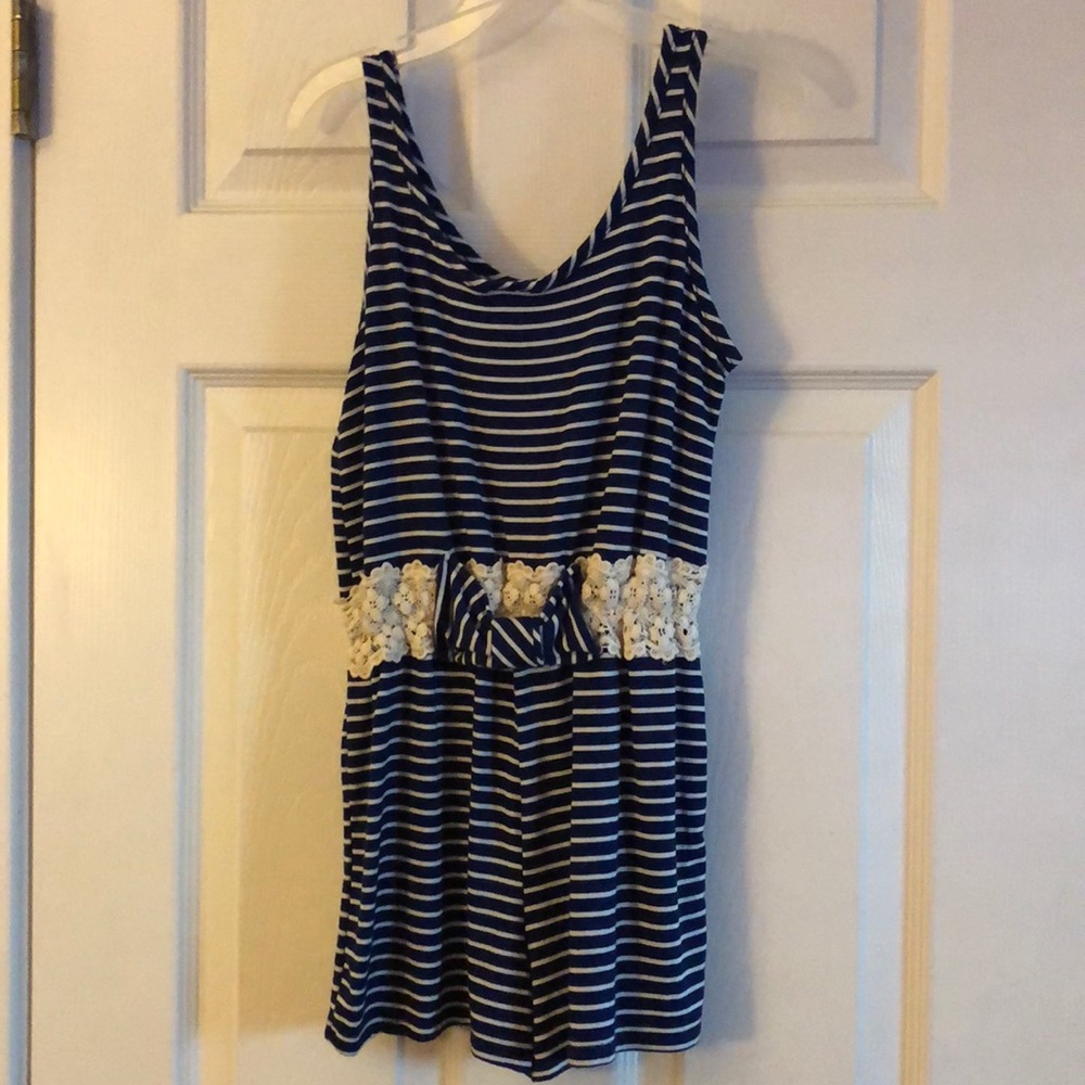 Girls Romper - Picture 2 of 4